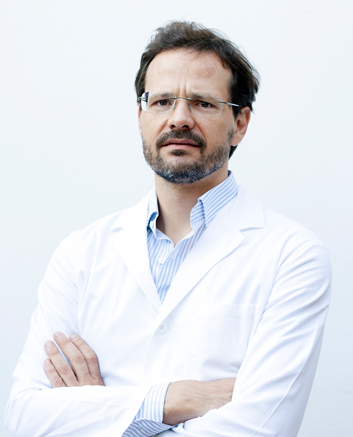 Dr. Javier Revuelta Romo