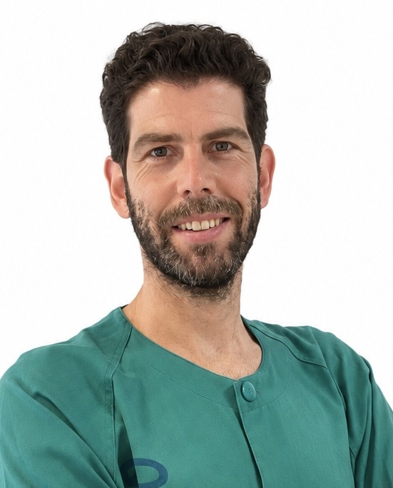 Dr. Maximiliano Lombardo Torres